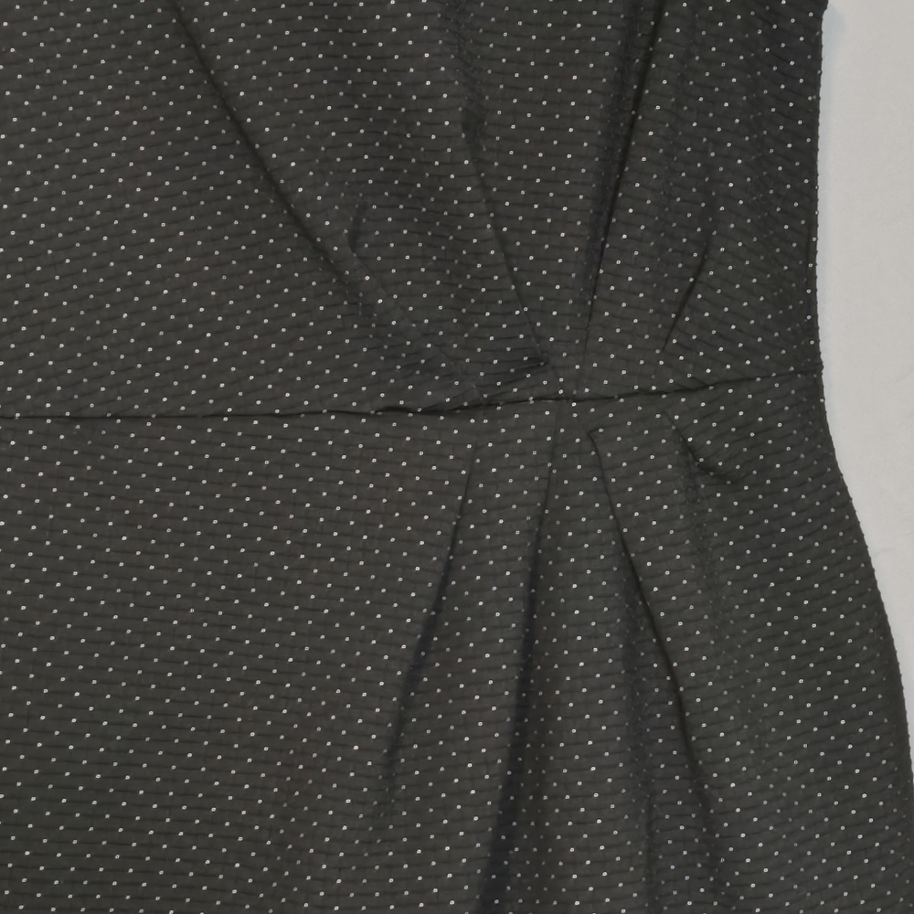 Women's Banana Republic black with white polka dot slim fitting dress size 10 - Picture 2 of 7